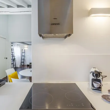 Ghirlandina Loft - In The Historic Center Of Apartamento *