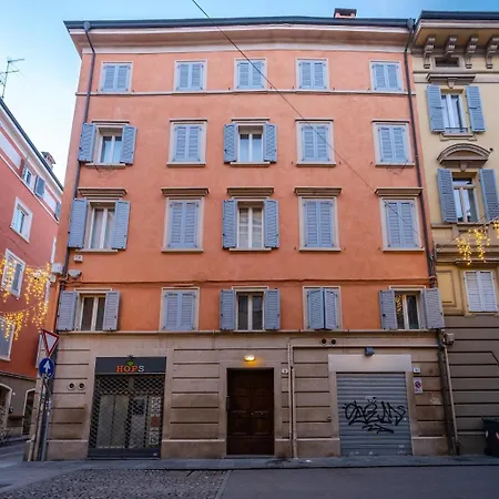 Ghirlandina Loft - In The Historic Center Of * Modena