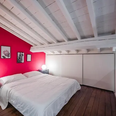 Apartment Ghirlandina Loft - In The Historic Center Of *