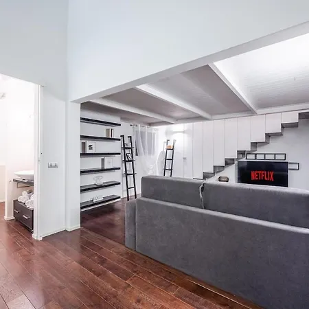Ghirlandina Loft - In The Historic Center Of Modena