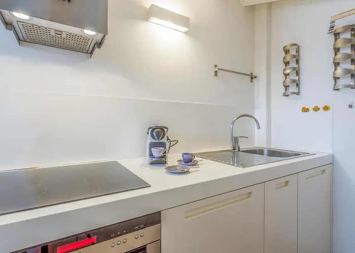 Apartament Ghirlandina Loft - In The Historic Center Of *