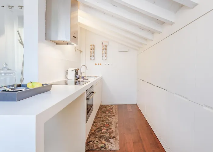 Διαμέρισμα Ghirlandina Loft - In The Historic Center Of Μόντενα